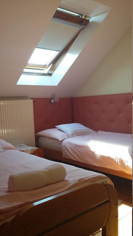 Bundics Vendeghazak Bed & Breakfast Lenti Eksteriør bilde