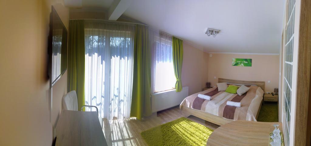 Bundics Vendeghazak Bed & Breakfast Lenti Eksteriør bilde